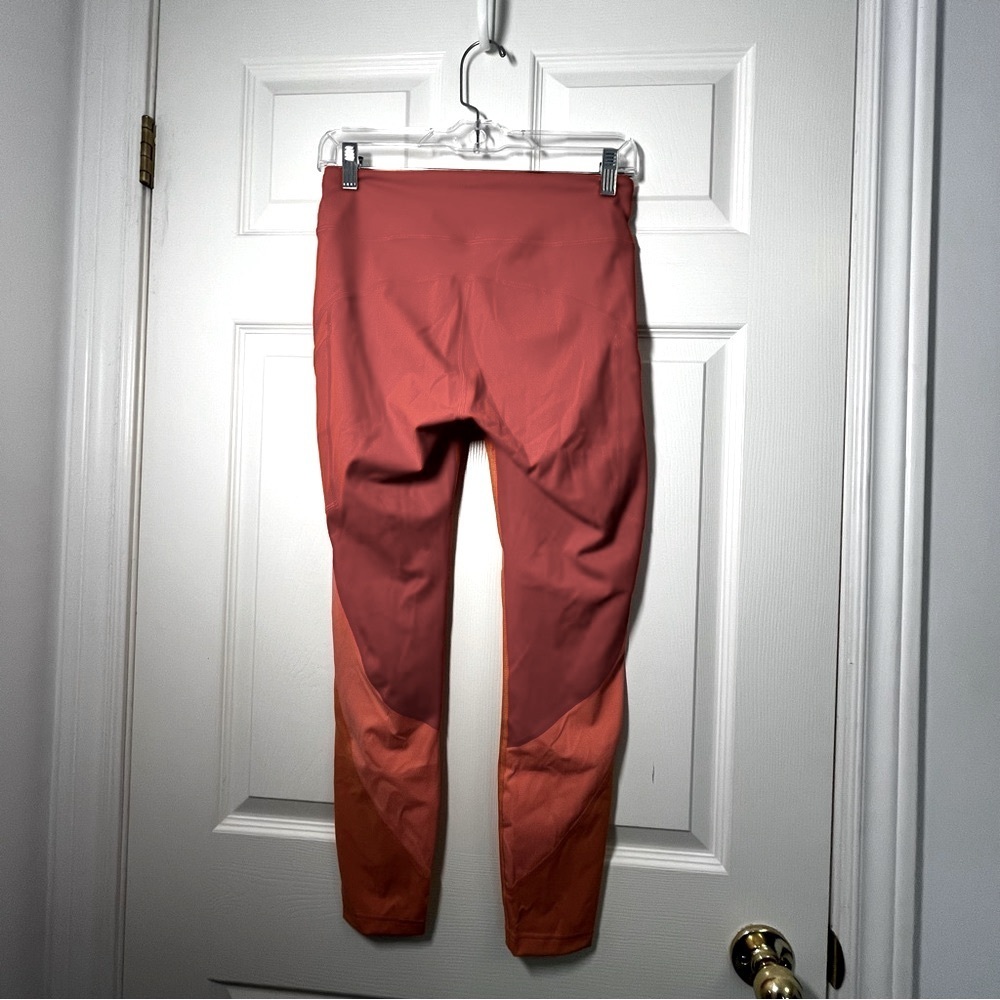NWT OUTDOOR VOICES Bright Orange Zoom 7/8 Leggings Size Medium - Picture 6 of 6